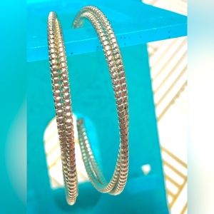 107 2set of earrings black silver and white silver